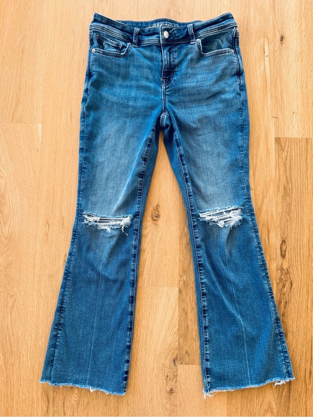 American Eagle Kick Boot Jeans Womens 8 Short Distressed Raw Hem Stretch